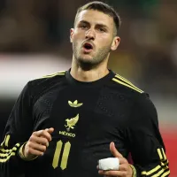 Is Santiago Gimenez playing? Projected lineups for Mexico vs. Ecuador international friendly