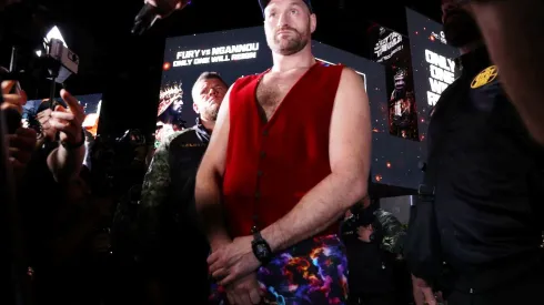 Tyson Fuiry en su arribo oficial de este martes.
Mikey Williams/Top Rank