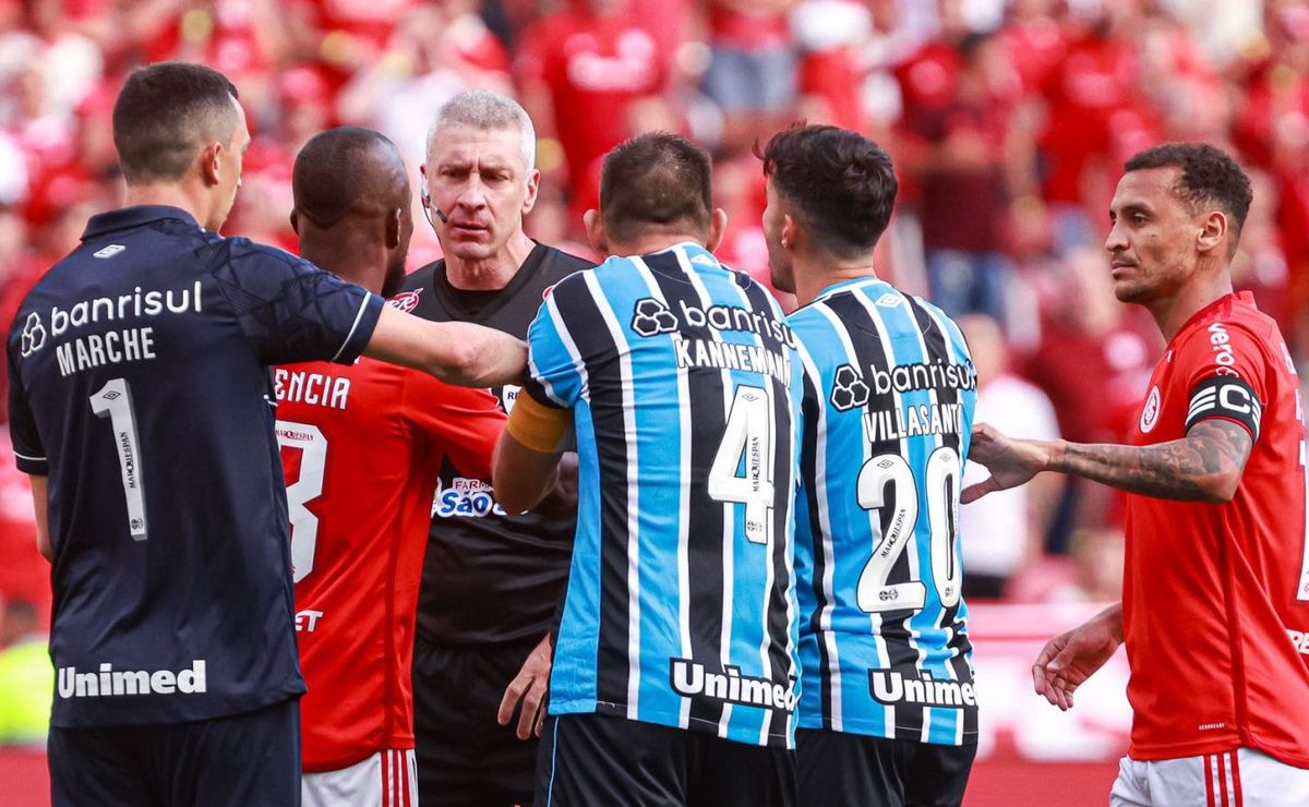 Internacional venceu Grêmio no jogo 441 em partida movimentada pelo ...