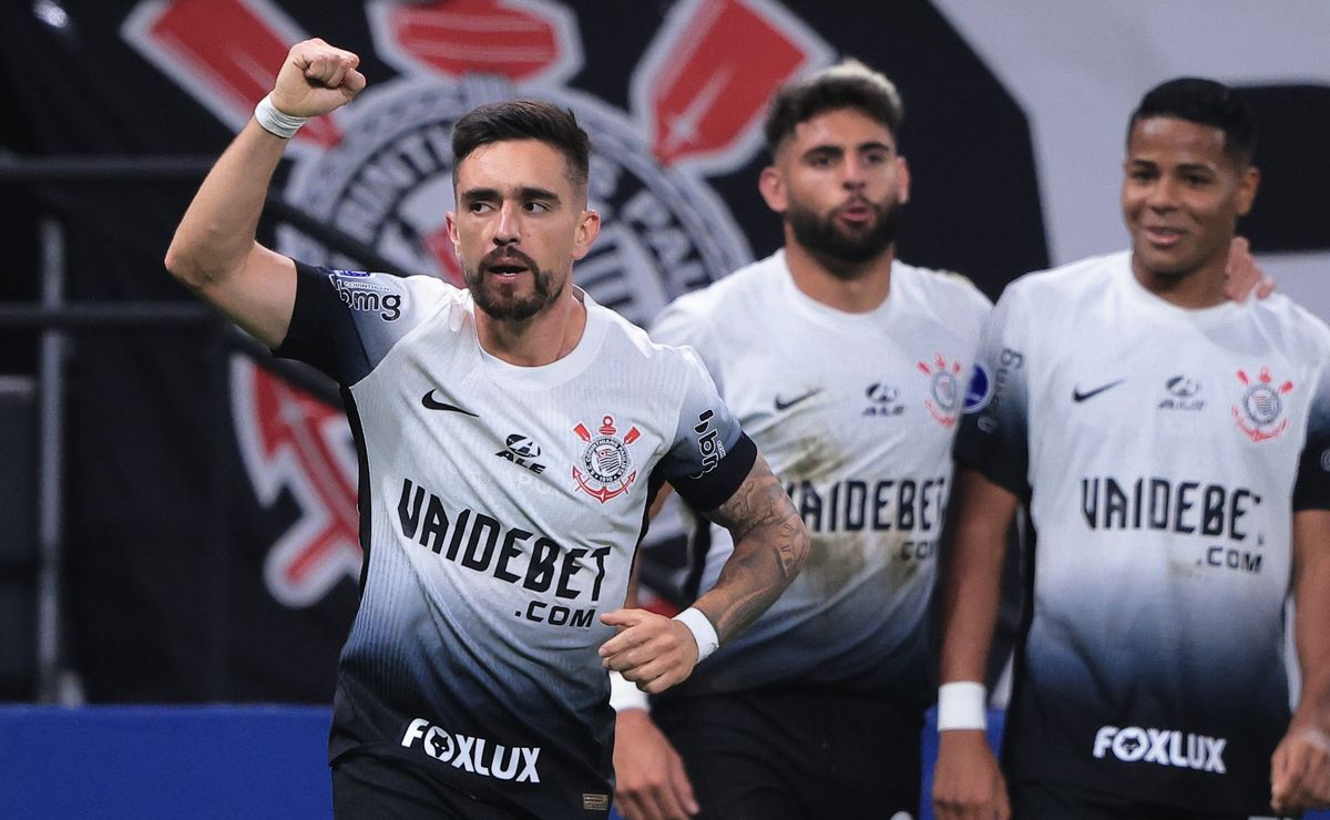 Garro e Coronado brilham na despedida de Paulinho e Corinthians vence o ...