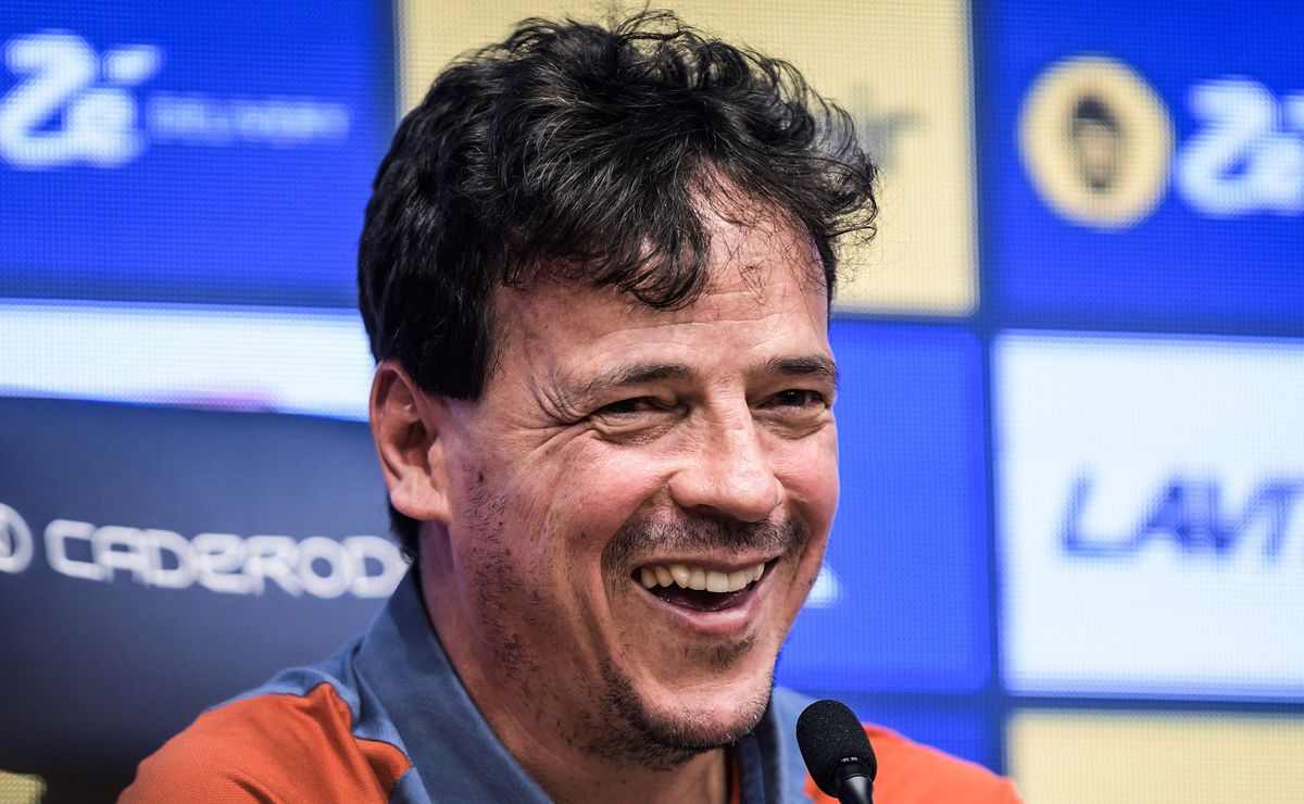 Diretoria do Cruzeiro promete “timaço” para Fernando Diniz