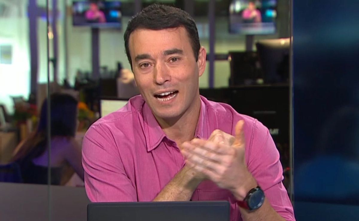 Carrillo é elogiado pelo jornalista André Rizek