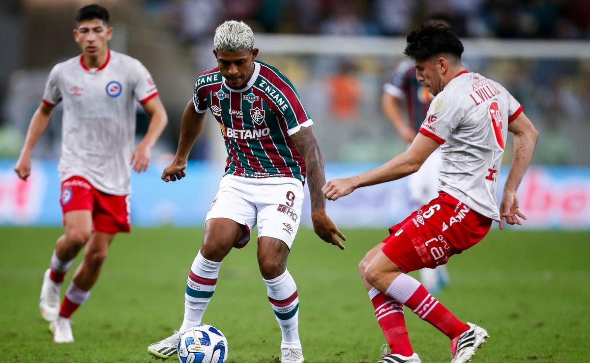 Competencia para Colo Colo El club brasileño que está interesado en