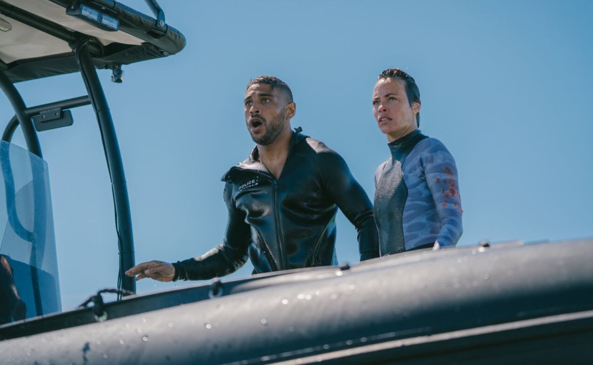 Movies Like Under Paris 10 Shark themed Movies To Watch On Streaming movies-like-under-paris-10-shark-themed-movies-to-watch-on-streaming