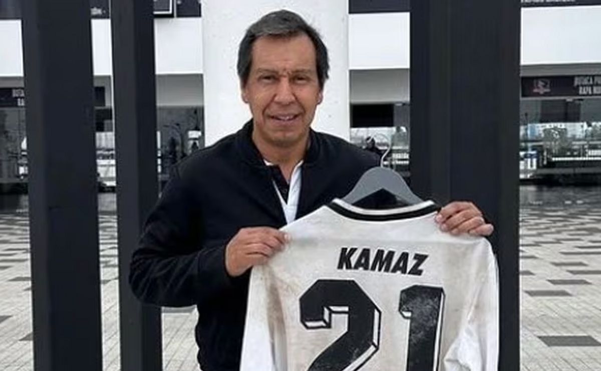 Leonel Herrera subasta en millones su camiseta de Colo Colo DaleAlbo