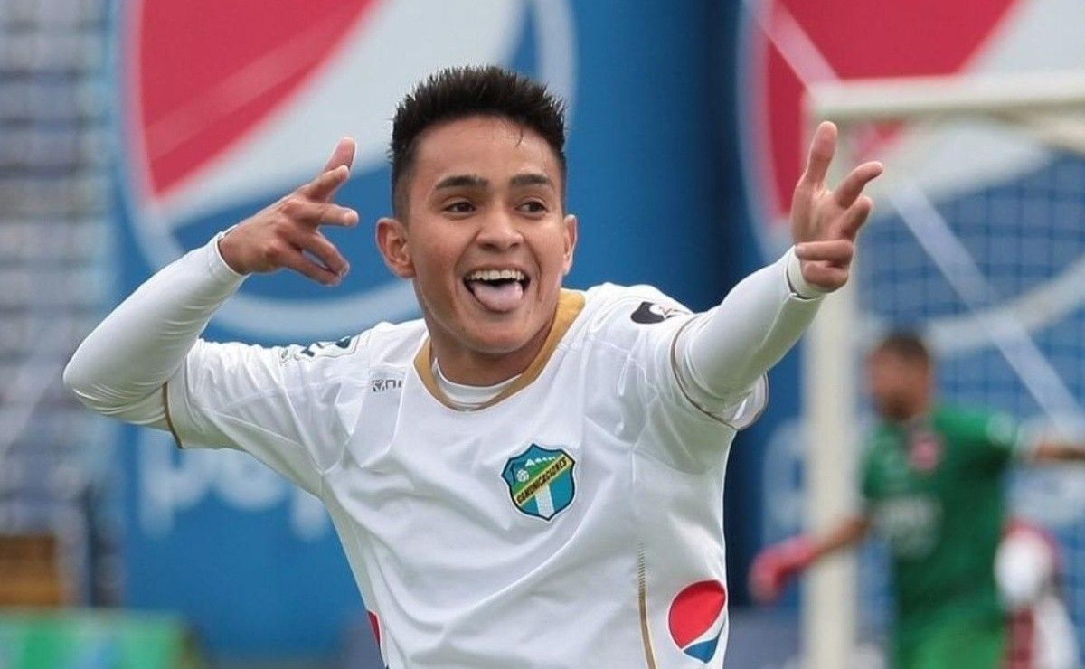 Oscar Santis no seguirá jugando en Comunicaciones - Futbol Centro America