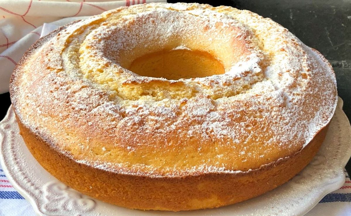 ¿Cómo hacer un queque esponjoso fácil en casa? Receta paso a paso