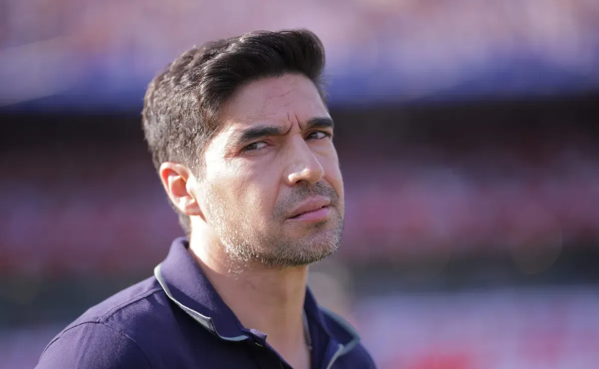 Abel projeta disputa acirrada com o Flamengo pelo título do Brasileirão