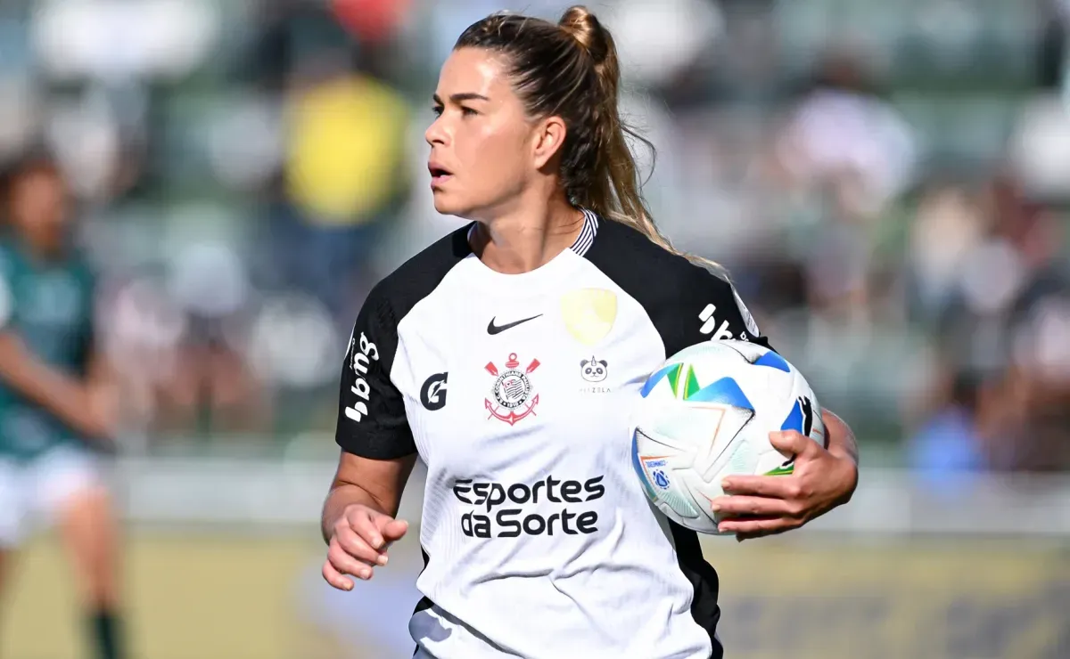 Gabi Zanotti é eleita Rainha da América pela segunda vez