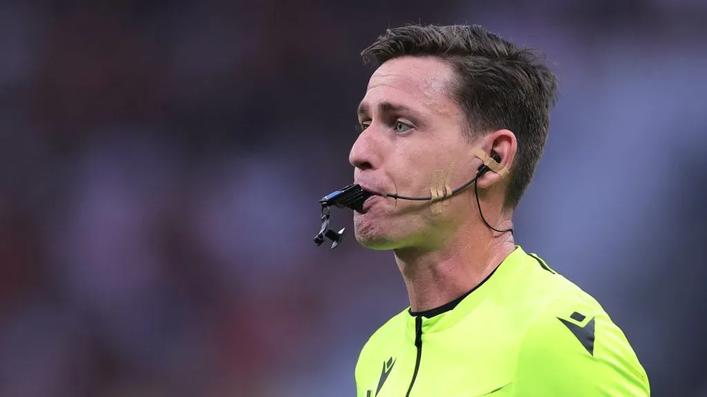 Ramon Abatti Abel, árbitro da partida entre Vasco x Atlético-MG