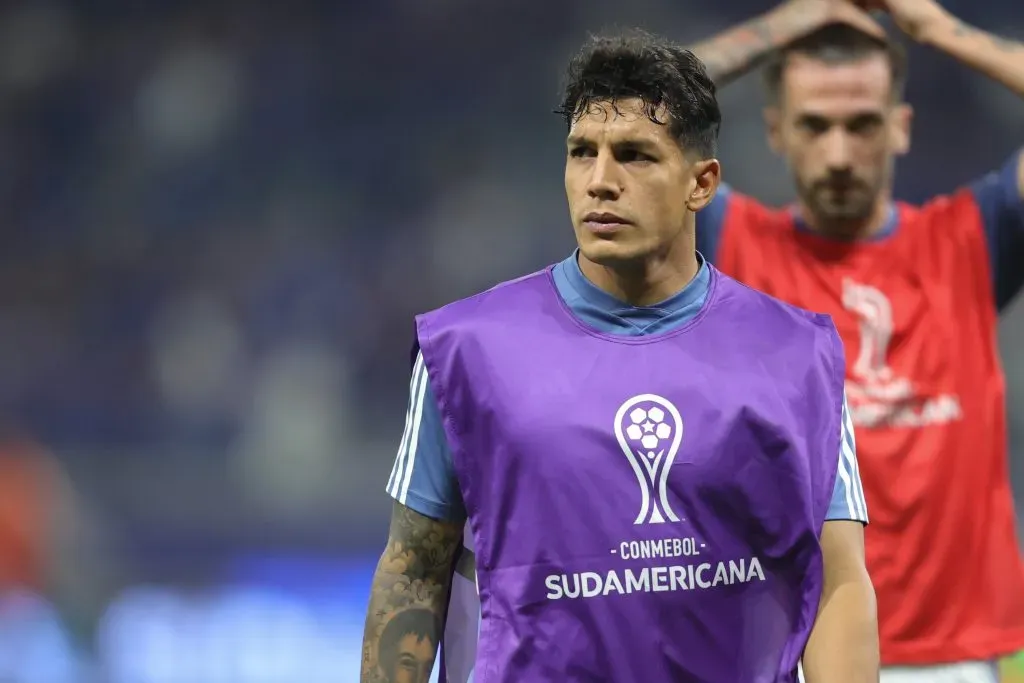 Lucas Romero durante aquecimento antes da partida contra o Libertad na Copa Sul-Americana 2024. Foto: Gilson Lobo/AGIF