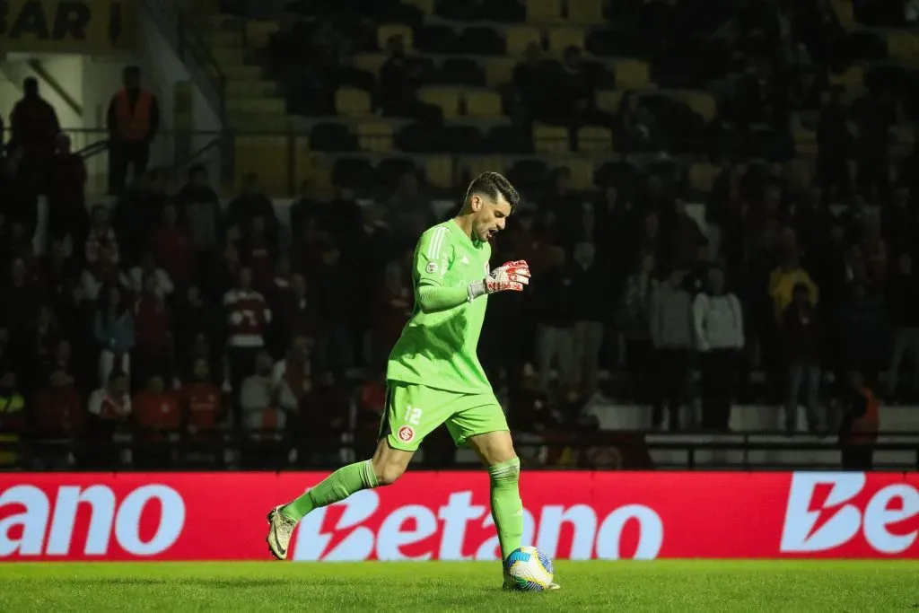 Fabricio jogador do Internacional durante partida contra o Atlético-MG no estádio Heriberto Hulse pelo campeonato Brasileiro A 2024. Foto: Leonardo Hubbe/AGIF
