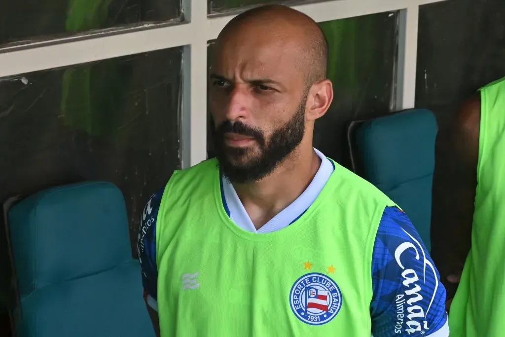 Thaciano, jogador do BAHIA, durante partida contra o JEQUIE, no estadio Arena Fonte Nova pelo campeonato Baiano 2024. Foto: Walmir Cirne/AGIF