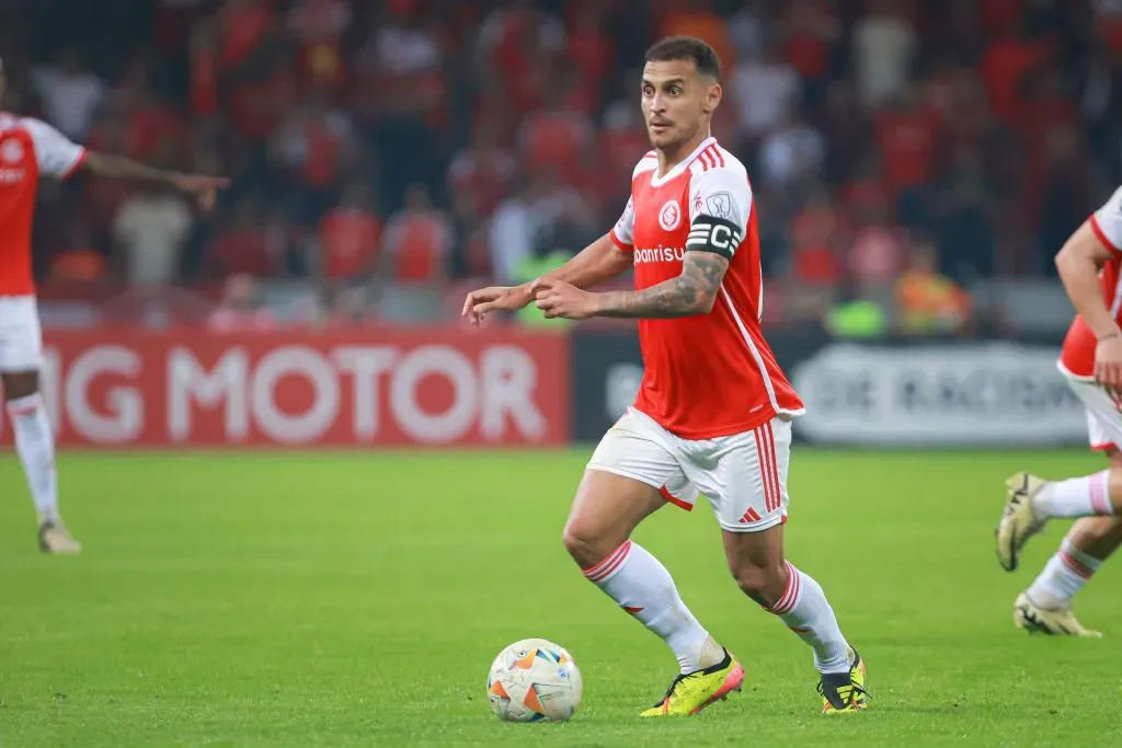 Alan Patrick atuando no Inter em 2024 – Foto: Maxi Franzoi/AGIF