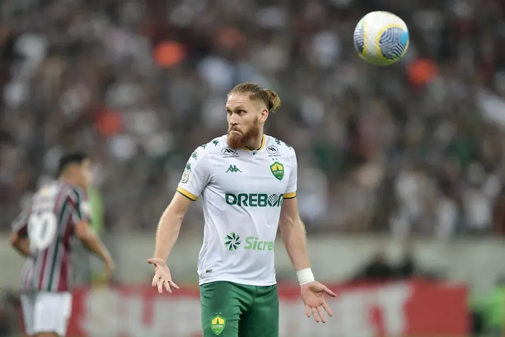 Isidro Pitta durante partida contra o Fluminense no Campeonato Brasileiro A 2024. Foto: Thiago Ribeiro/AGIF