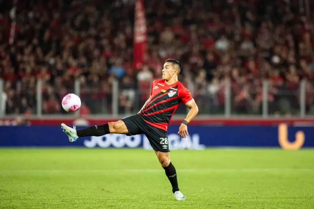 Cuello durante partida contra o Cruzeiro no Campeonato Brasileiro A 2024. Foto: Luis Garcia/AGIF