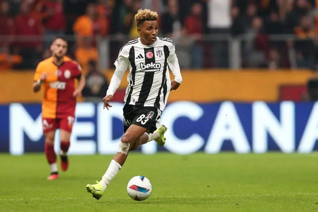 Gedson Fernandes em partida pelo Besiktas (Photo by Ahmad Mora/Getty Images)