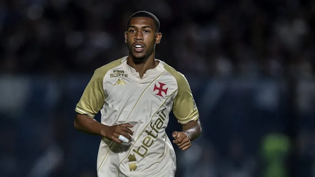 Rayan, jogador do Vasco. Foto: Thiago Ribeiro/AGIF