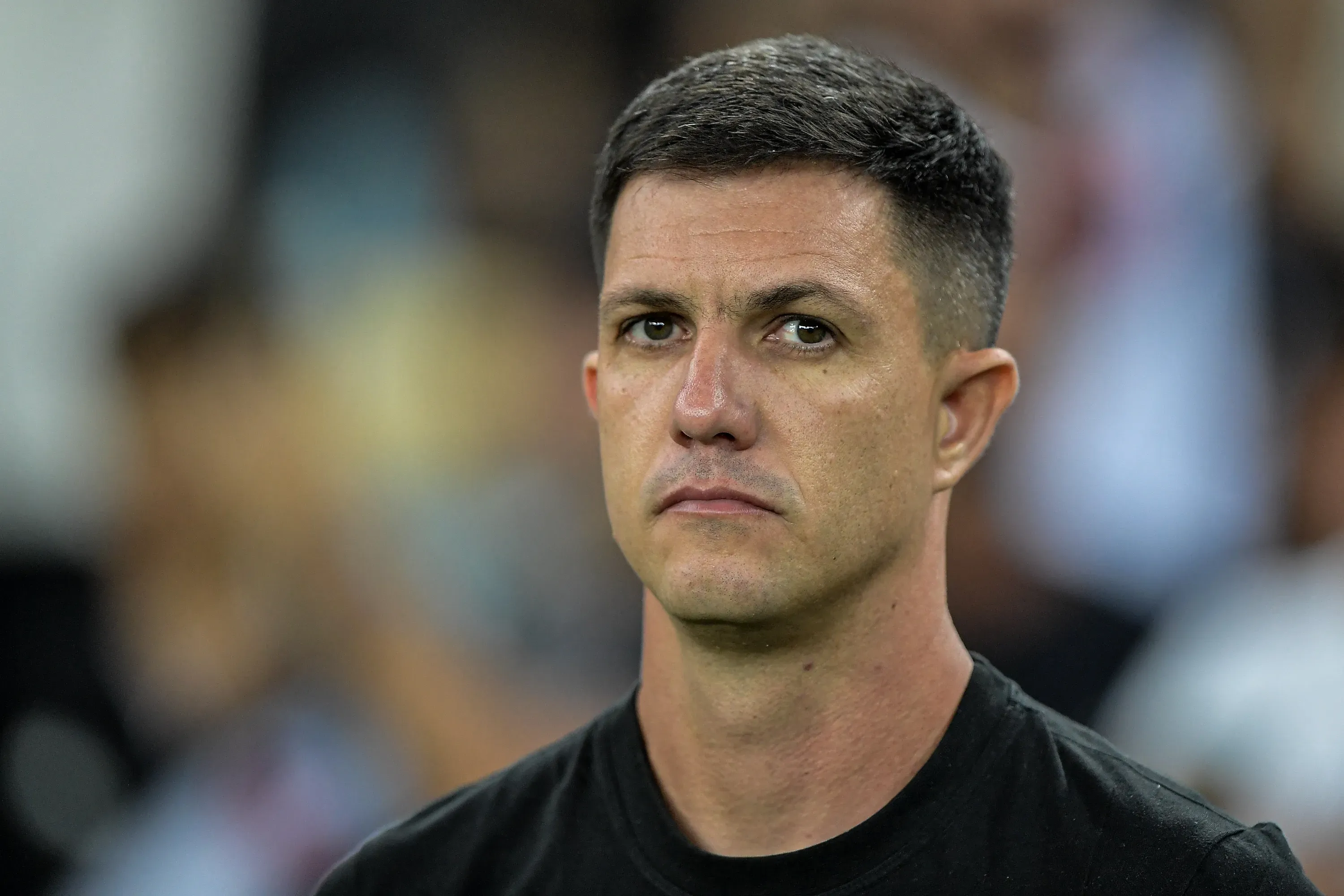 Mauricio Barbieri deu entrevista no Athletico – Foto: Thiago Ribeiro/AGIF.