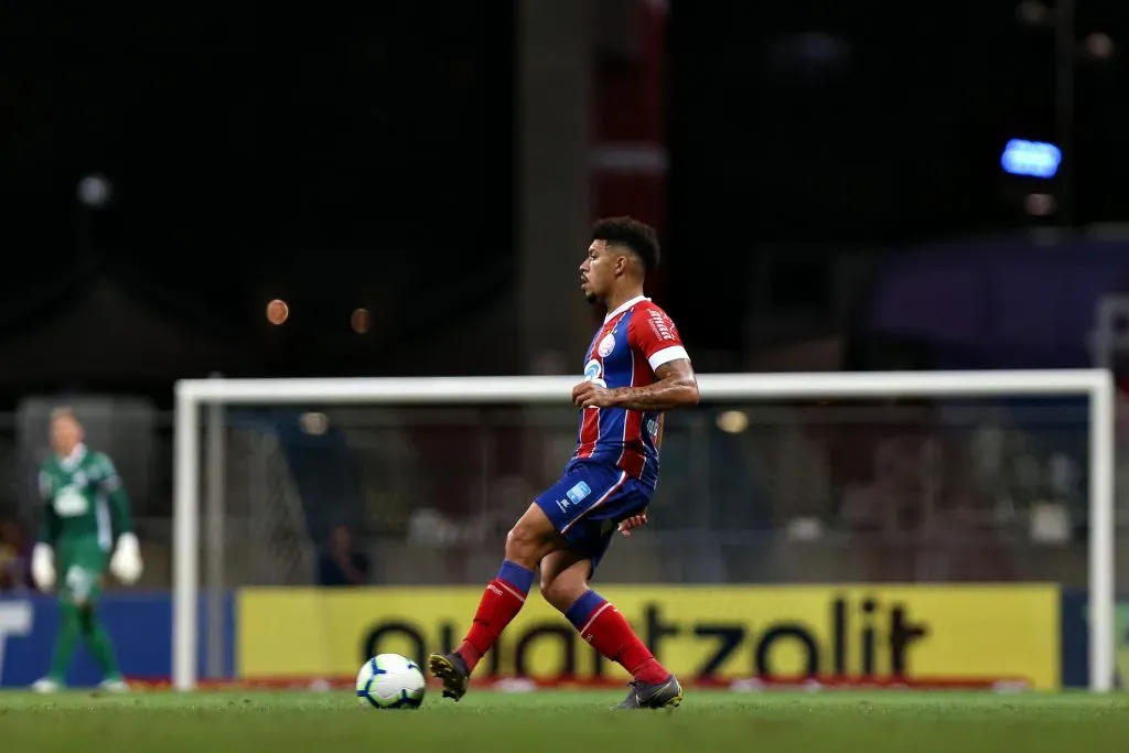 Douglas Augusto atuando pelo Bahia em 2019 (Imagem: Felipe Oliveira / EC Bahia)