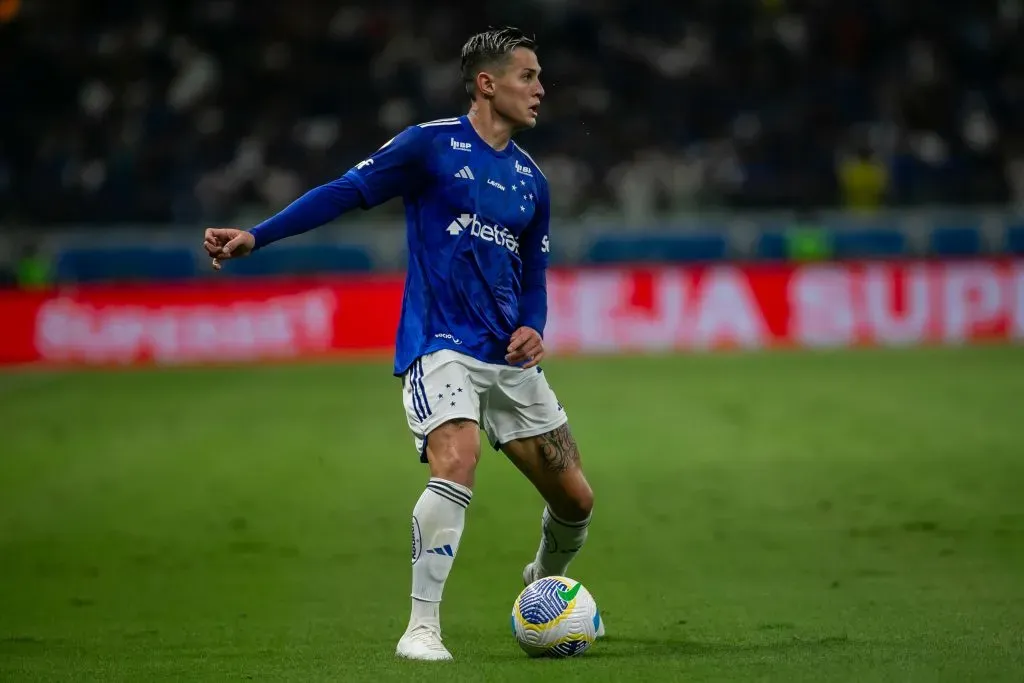 Mateus Vital durante partida contra o Vasco no Campeonato Brasileiro A 2024. Foto: Fernando Moreno/AGIF