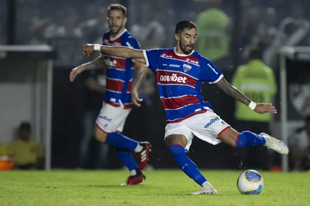 Lucero jogador do Fortaleza durante partida contra o Vasco em São Januário pelo campeonato Brasileiro A 2024. Foto: Jorge Rodrigues/AGIF