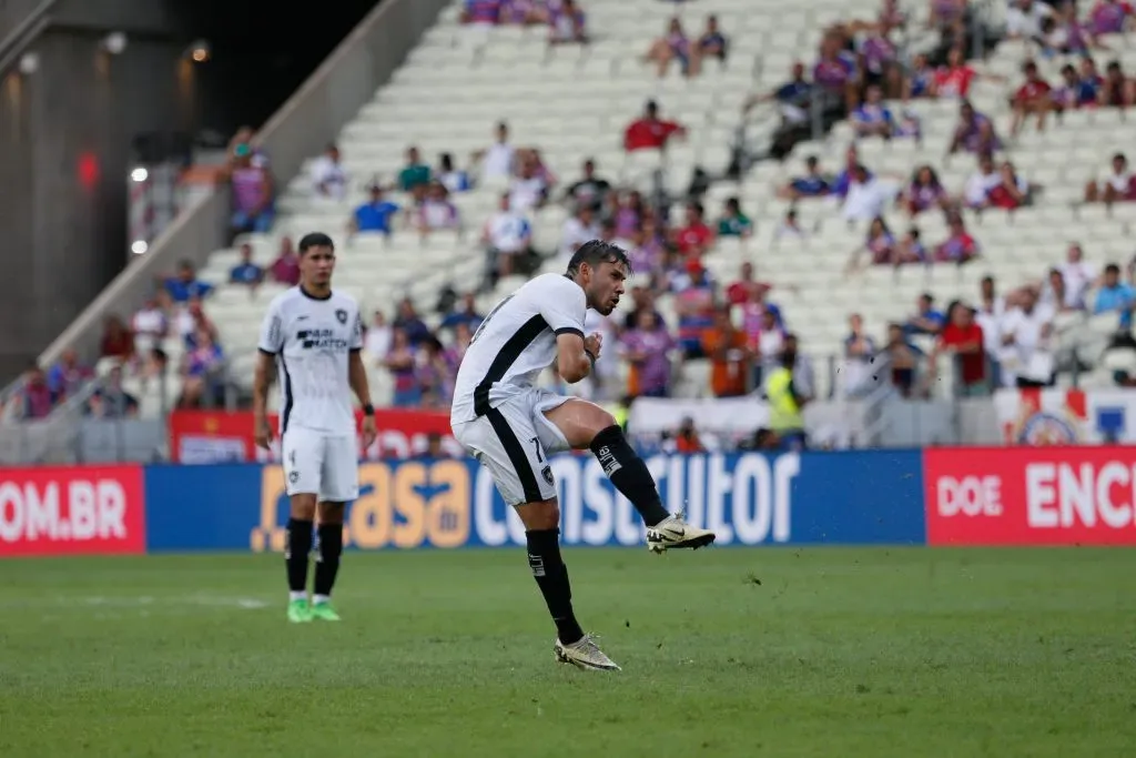 Óscar Romero era um dos alvos do Grêmio, mas deve ir para o futebol da Malásia. Foto: Baggio Rodrigues/AGIF