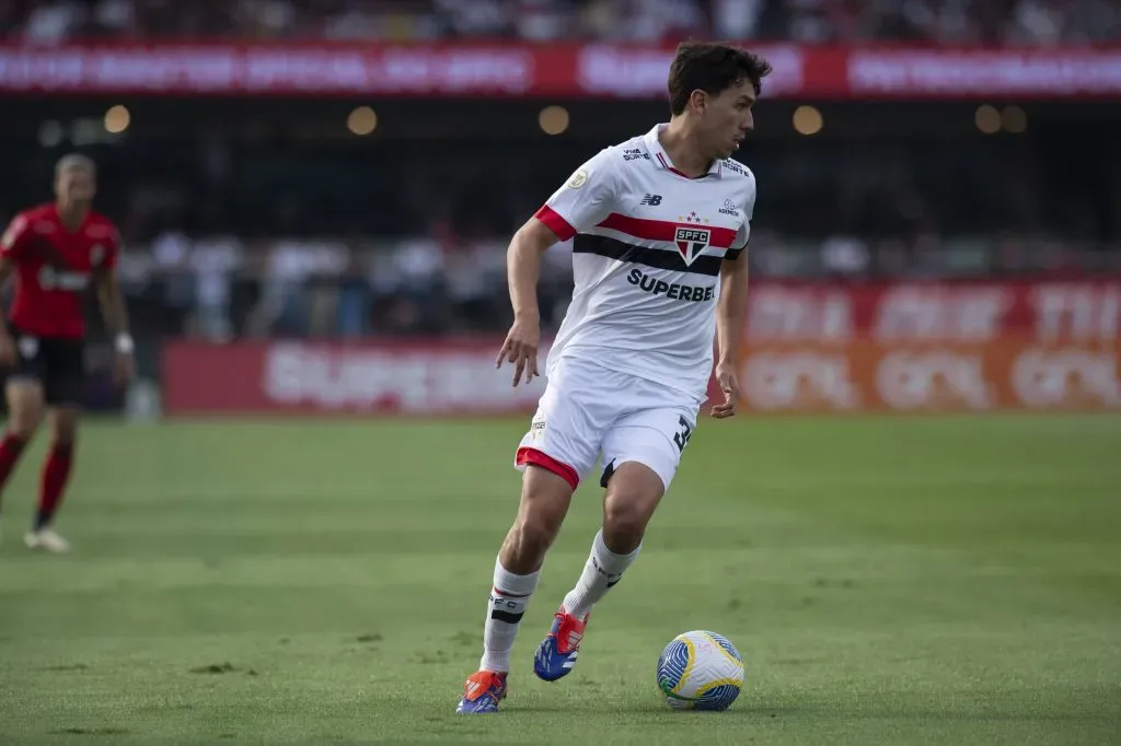 Mesmo com a negativa do São Paulo, Moreira segue como alvo do Porto no futuro. Foto: Anderson Romao/AGIF