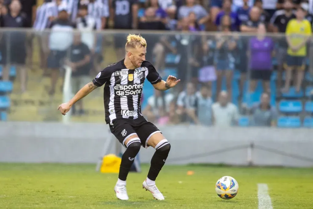 Pedro Henrique, jogador do Cearé, durante partida contra o Tirol no estadio Presidente Vargas (CE) pelo campeonato Cearense 2025. Foto: Baggio Rodrigues/AGIF