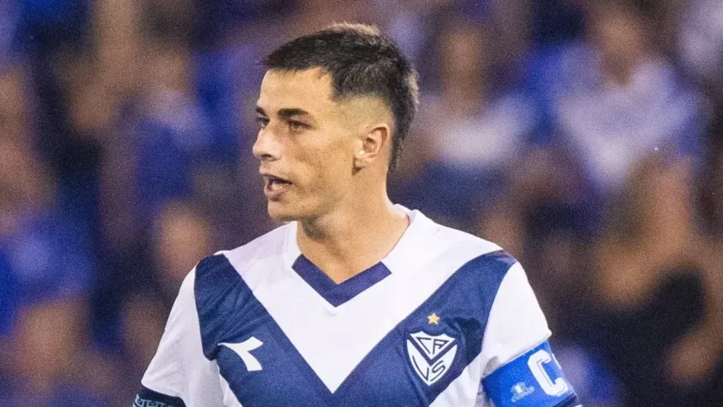 Valentín Gómez, zagueiro e capitão do Vélez, não deve fechar com o Palmeiras. Foto:Reprodução/Vélez Sarsfield