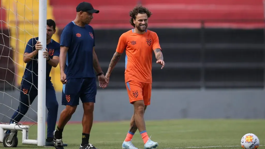 Pepa e Lucas Lima durante treinamento do Sport – Foto: Marlon Costa/AGIF