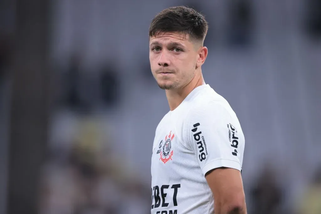 SP – SAO PAULO – 09/04/2024 – COPA SUL-AMERICANA 2024, CORINTHIANS X NACIONAL – Rodrigo Garro jogador do Corinthians durante partida contra o Nacional no estadio Arena Corinthians pelo campeonato Copa Sul-Americana 2024. Foto: Ettore Chiereguini/AGIF