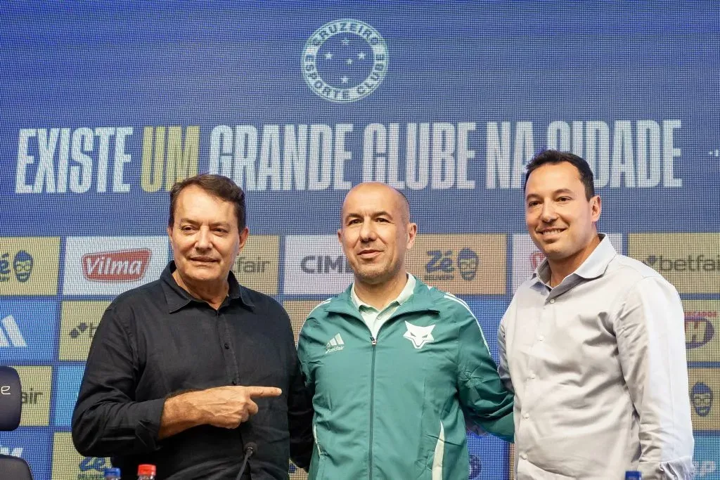 Leonardo Jardim foi apresentado hoje (10) no Cruzeiro. Foto: Fernando Moreno/AGIF