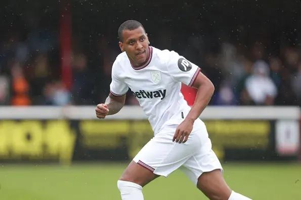Luizão atuando no West Ham – (Photo by Rob Newell – CameraSport via Getty Images)