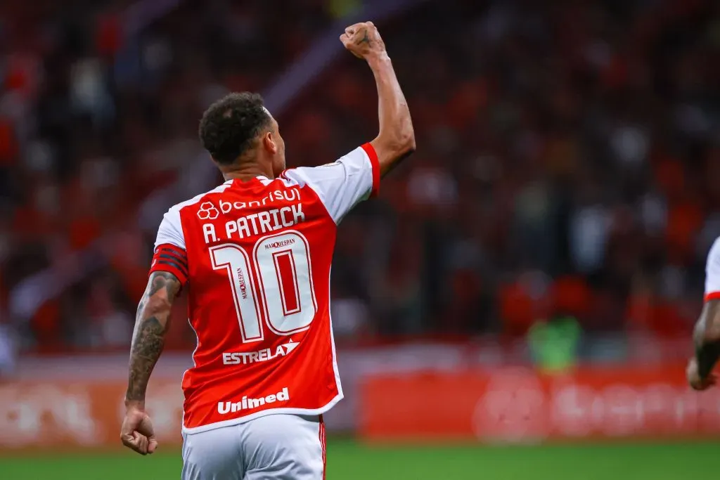 RS – PORTO ALEGRE – 16/09/2024 – BRASILEIRO A 2024, INTERNACIONAL X CUIABA – Alan Patrick jogador do Internacional comemora seu gol durante partida contra o Cuiaba no estadio Beira-Rio pelo campeonato Brasileiro A 2024. Foto: Maxi Franzoi/AGIF