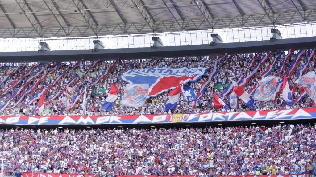 Torcida do Fortaleza na Arena Castelão durante o Campeonato Brasileiro Série A 2024 – Foto: Lucas Emanuel/AGIF