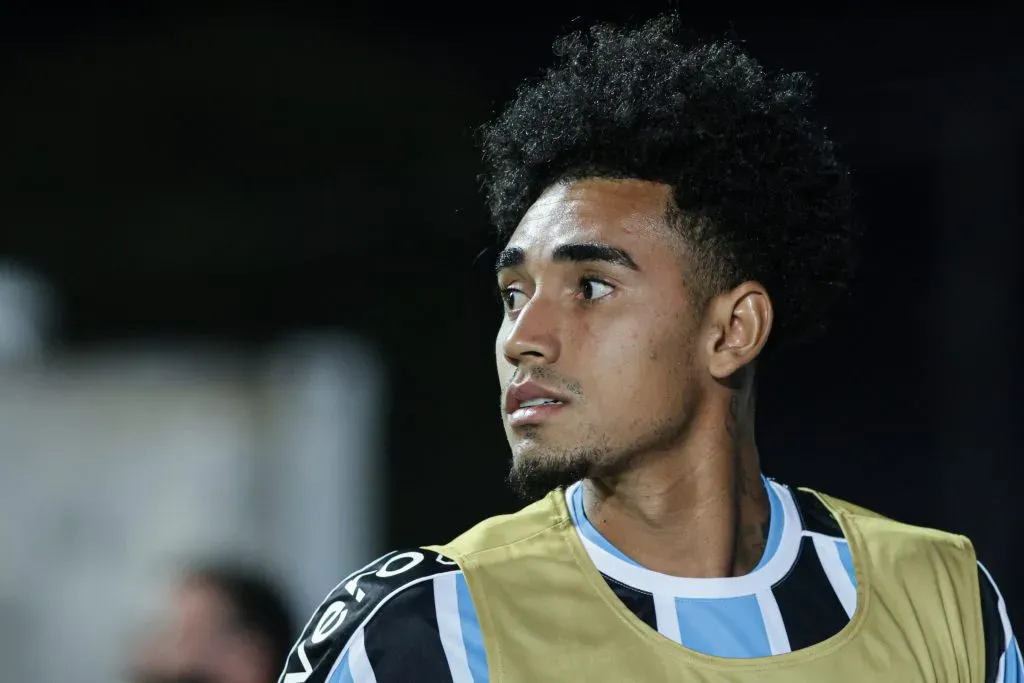 Du Queiroz deve fechar com o Sport – Foto: Joao Vitor Rezende Borba/AGIF.