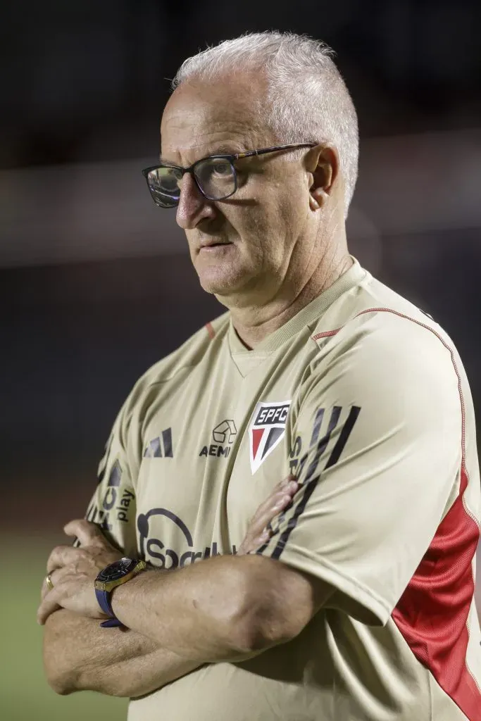 SAO PAULO, BRAZIL – DECEMBER 06: Dorival Junior, head coach of Sao Paulo looks on during a match between Sao Paulo and Flamengo as part of Brasileirao Series A 2023 at Morumbi Stadium on December 06, 2023 in Sao Paulo, Brazil. (Photo by Alexandre Schneider/Getty Images)
