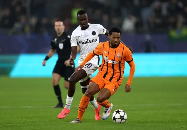 Eguinaldo durante confronto contra o Young Boys na Champions League 2024/25. (Photo by Lars Baron/Getty Images)