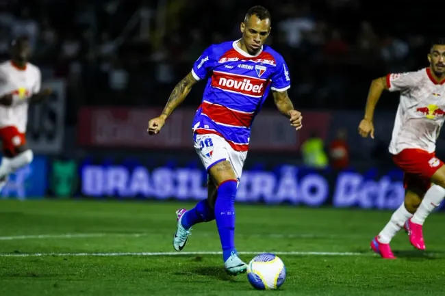Breno Lopes, jogador do Fortaleza. Foto: Marco Miatelo/AGIF