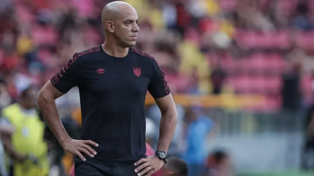 Pepa no comando técnico do Sport no Campeonato Pernambucano – Foto: Rafael Vieira/AGIF