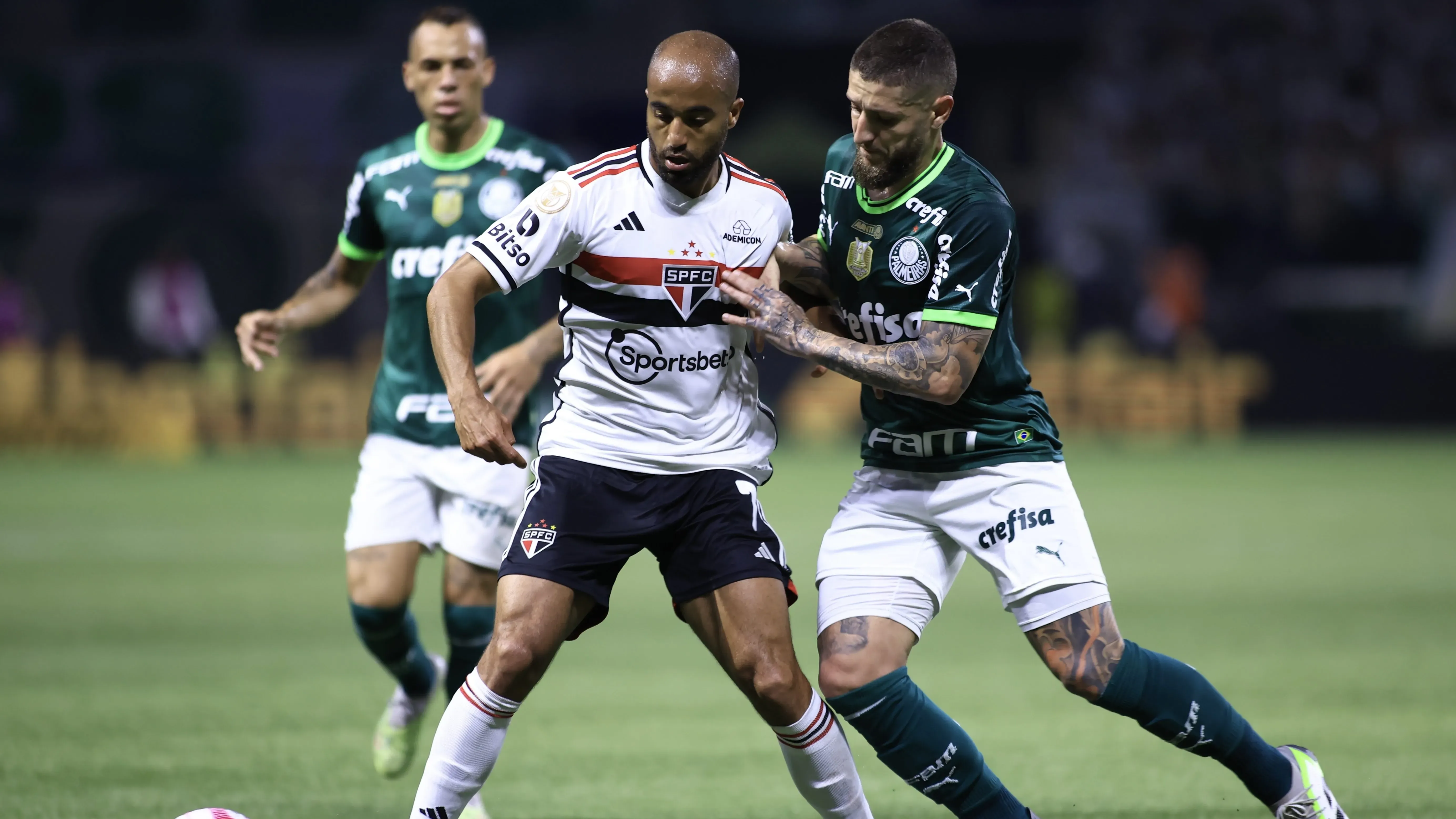 Lucas Moura em Palmeiras x São Paulo. Foto: Marcello Zambrana/AGIF