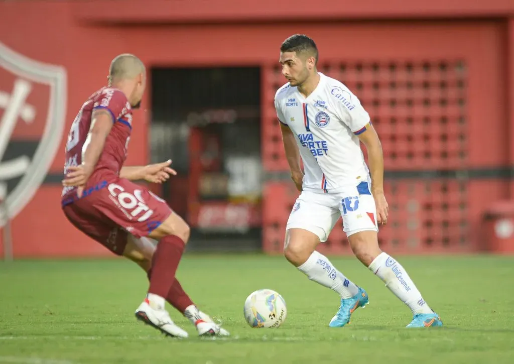 Michel Araújo durante partida contra Barcelona de Ilhéus no Campeonato Baiano de 2025. Foto: Jhony Pinho/AGIF