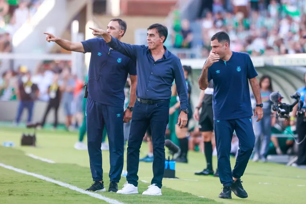 Gustavo Quinteros técnico do Grêmio durante partida contra o Juventude pelo campeonato Gaucho 2025. Foto: Luiz Erbes/AGIF