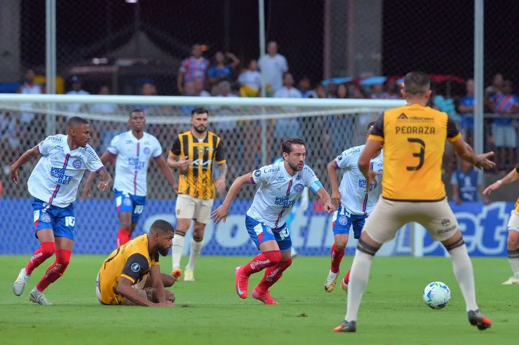 Everton Ribeiro, jogador do Bahia durante partida contra o The Strongest no estadio Arena Fonte Nova pelo campeonato Copa Libertadores 2025. Foto: Walmir Cirne/AGIF