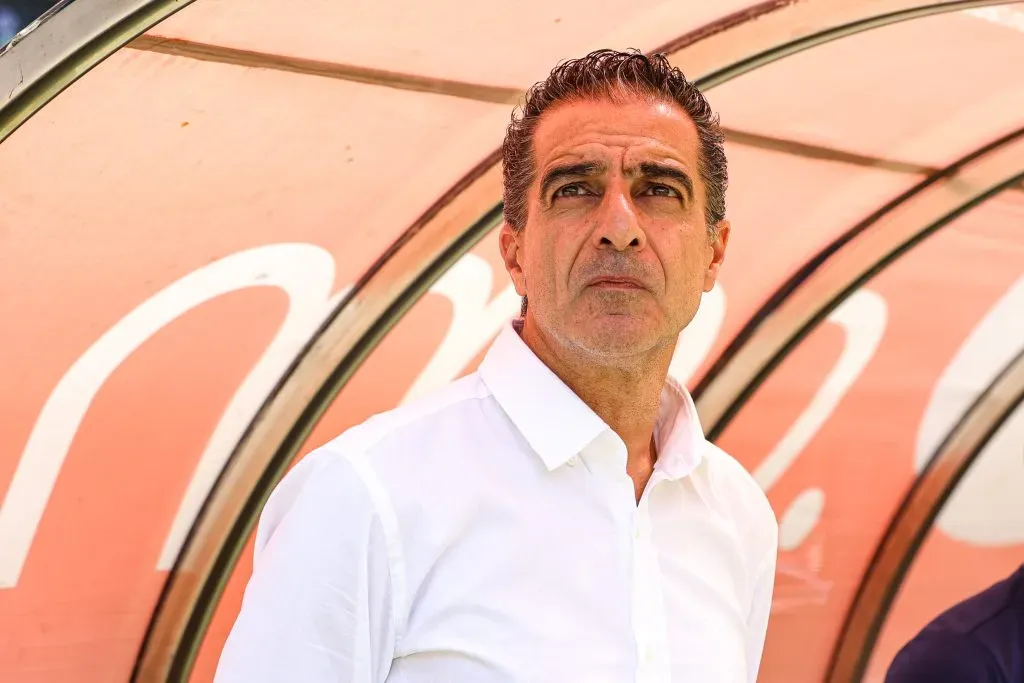 Paiva, técnico do Botafogo (Imagem: Gilson Lobo/AGIF)