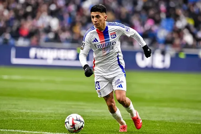Thiago Almada atuando no Lyon-FRA em 2025 – (Photo by Eurasia Sport Images/Getty Images)