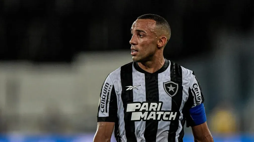 Marçal em partida pelo Botafogo. Foto: Thiago Ribeiro/AGIF