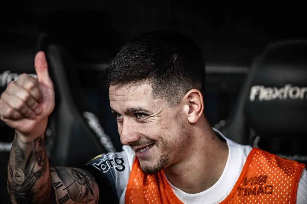 SP – SAO PAULO – 02/03/2025 – PAULISTA 2025, CORINTHIANS X MIRASSOL – Rodrigo Garro jogador do Corinthians durante chegada da equipe para partida contra o Mirassol no estadio Arena Corinthians pelo campeonato Paulista 2025. Foto: Leonardo Lima/AGIF