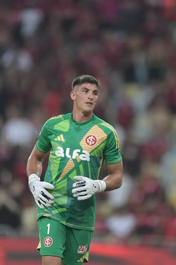 SP – RIO DE JANEIRO – 29/03/2025 – BRASILEIRO A 2025, FLAMENGO X INTERNACIONAL – Rochet goleiro do Internacional durante partida contra o Flamengo no estadio Maracana pelo campeonato Brasileiro A 2025. Foto: Thiago Ribeiro/AGIF
